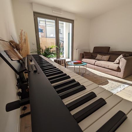 Appartement De Standing Avec Jardin Clamart Exterior foto