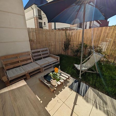 Appartement De Standing Avec Jardin Clamart Exterior foto