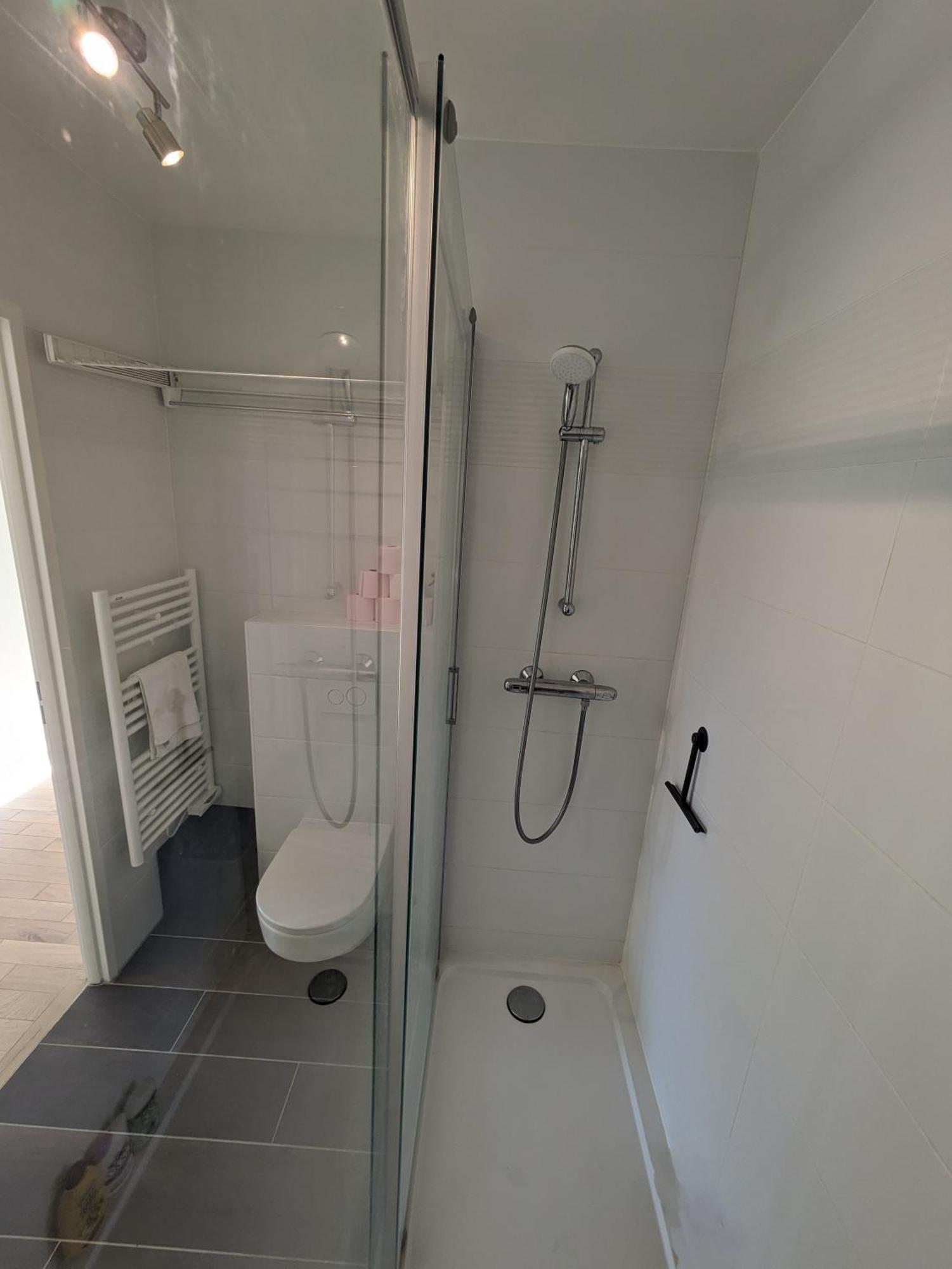 Appartement De Standing Avec Jardin Clamart Exterior foto